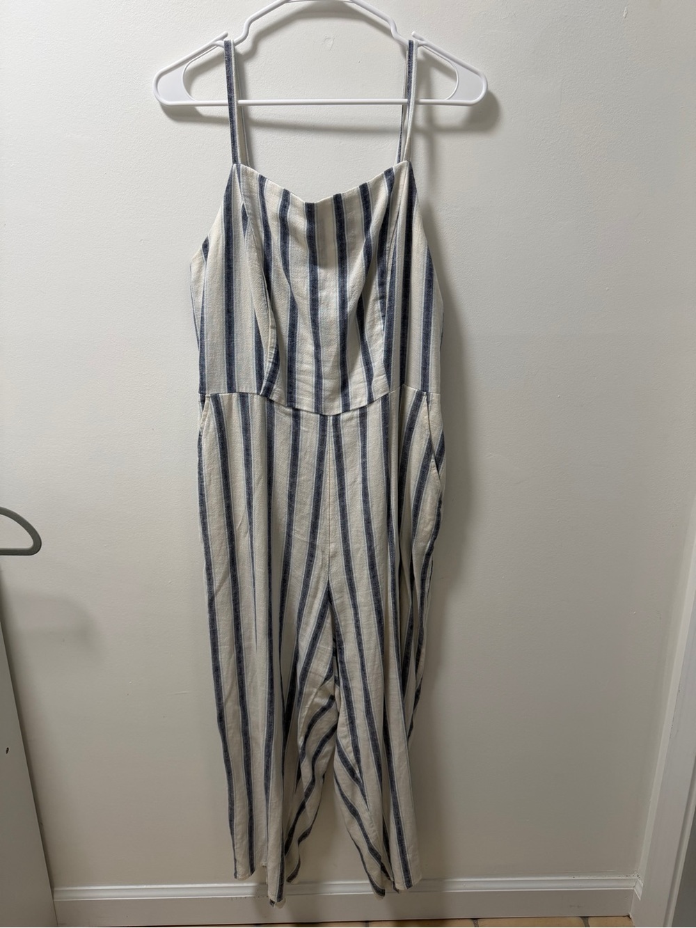 Old Navy White and Navy Striped Wide-Leg Jumpsuit - Picture 2 of 6